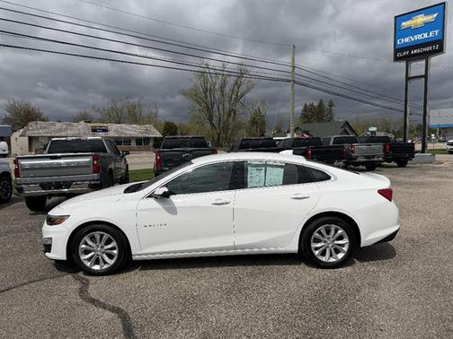 Summit White 2024 Chevrolet Malibu 1LT