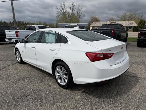 Summit White 2024 Chevrolet Malibu 1LT