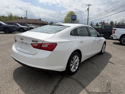 Summit White 2024 Chevrolet Malibu 1LT
