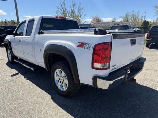 Summit White 2011 GMC Sierra 1500 SLE