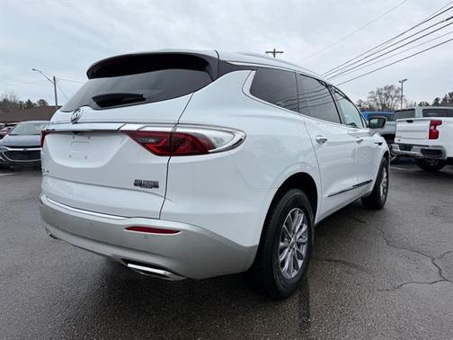 2023 Buick Enclave Essence AWD