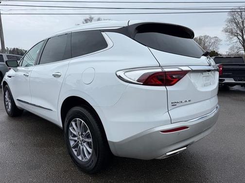 2023 Buick Enclave Essence AWD