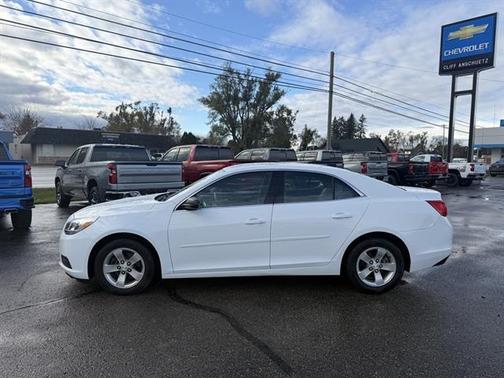2013 Chevrolet Malibu 1LS