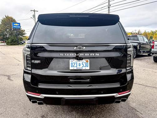 2025 Chevrolet Suburban 4WD High Country