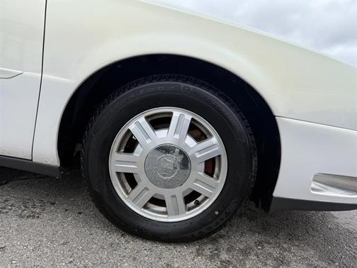 2005 Cadillac DeVille Base