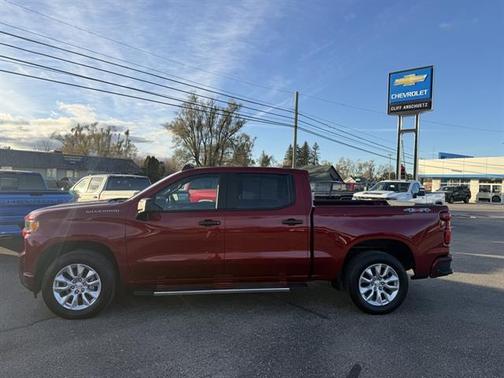 2022 Chevrolet Silverado 1500 Custom