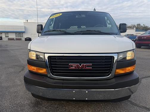 2023 GMC Savana 2500 Work Van