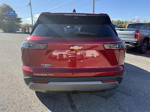 Radiant Red Tintcoat 2026 Chevrolet Equinox 1LT