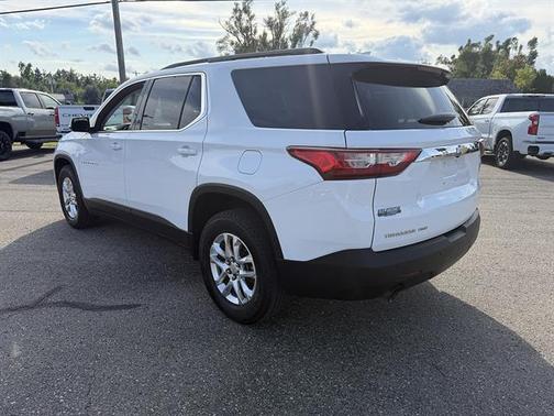 Summit White 2019 Chevrolet Traverse LT Cloth
