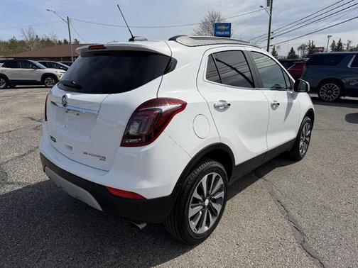 Summit White 2022 Buick Encore Preferred