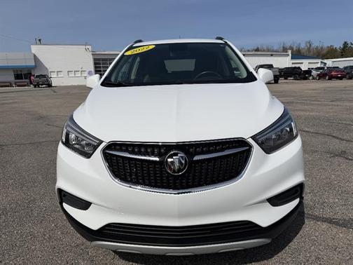 Summit White 2022 Buick Encore Preferred