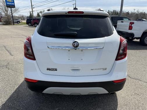 Summit White 2022 Buick Encore Preferred