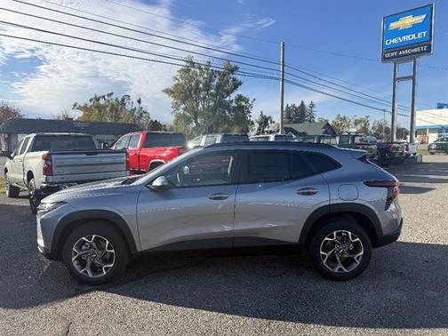 Sterling Gray Metallic 2026 Chevrolet Trax LT