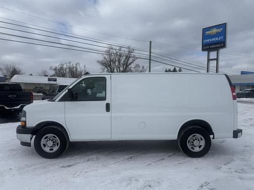 2024 Chevrolet Express 2500 RWD 2500 Regular Wheelbase WT