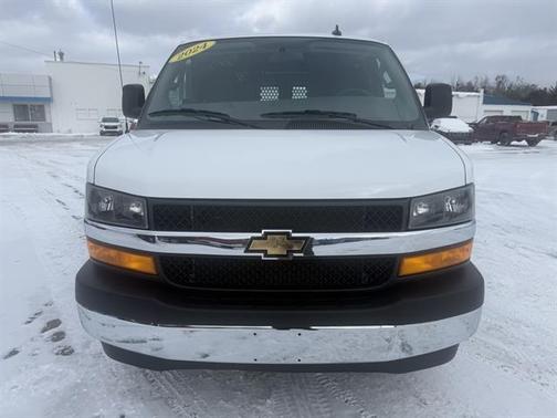 2024 Chevrolet Express 2500 RWD 2500 Regular Wheelbase WT