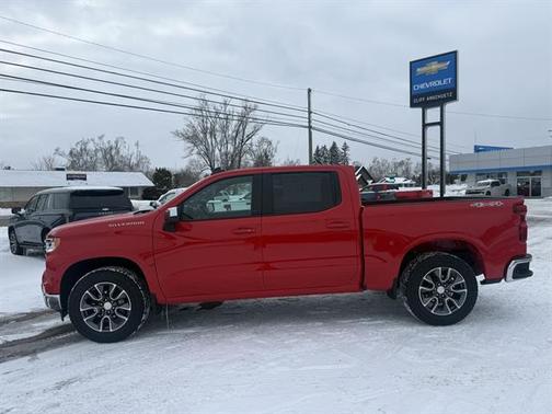 2024 Chevrolet Silverado 1500 LT