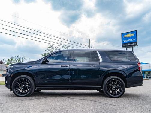 2024 Chevrolet Suburban 4WD High Country