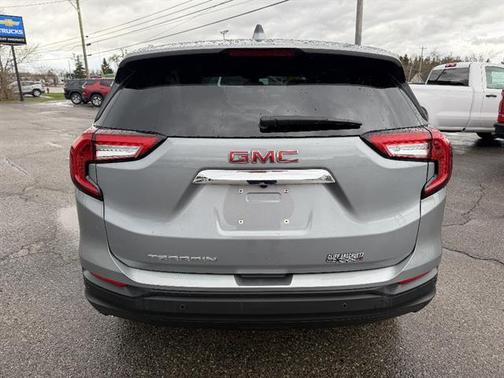 Sterling Metallic 2023 GMC Terrain SLE