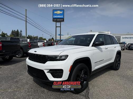 2023 Jeep Grand Cherokee Altitude