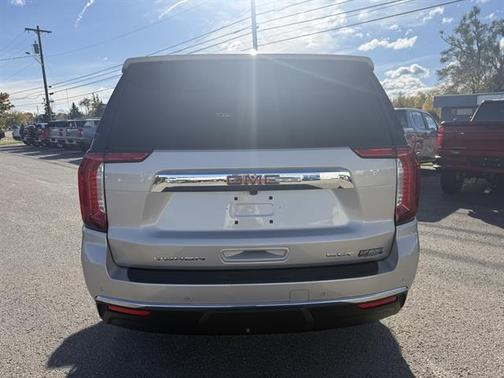 2021 GMC Yukon SLT