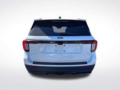 Star White Metallic Tri-Coat 2027 Ford Explorer ST-Line