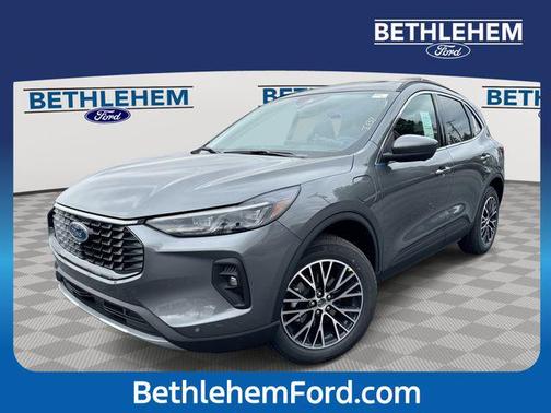 CARBONIZED GRAY METALLIC 2026 Ford Escape PHEV SE SUV