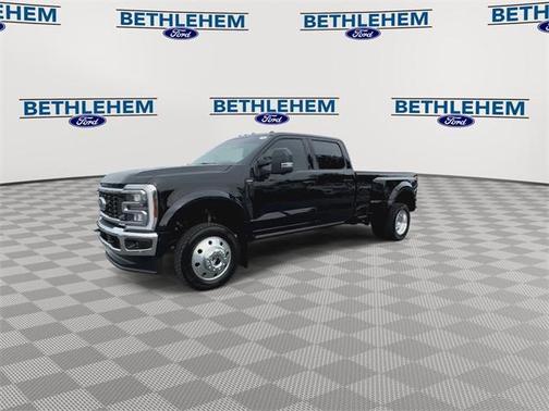 2025 Ford F-450 Lariat