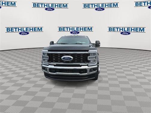 2025 Ford F-450 Lariat