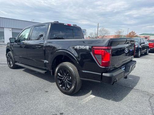 AGATE BLACK METALLIC 2026 Ford F-150 XLT