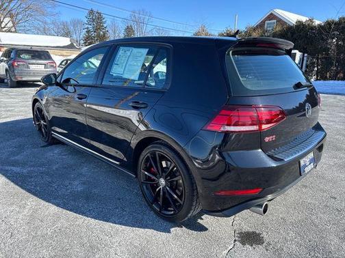 2021 Volkswagen Golf GTI 2.0T SE DSG