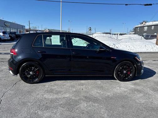 2021 Volkswagen Golf GTI 2.0T SE DSG
