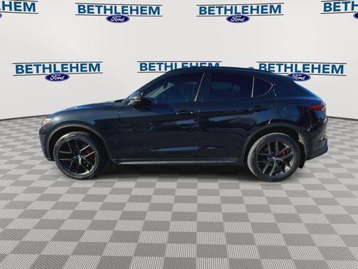 2019 Alfa Romeo Stelvio Base