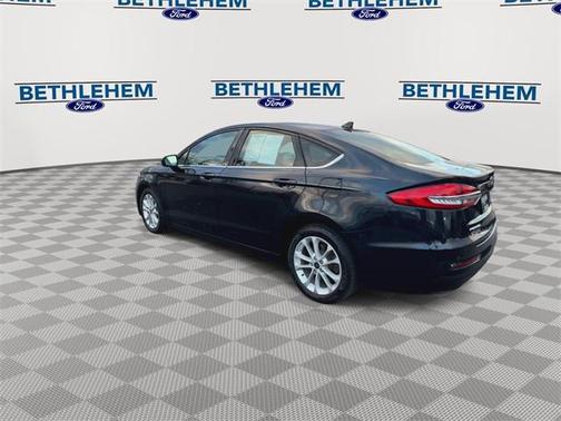 2020 Ford Fusion Hybrid SE