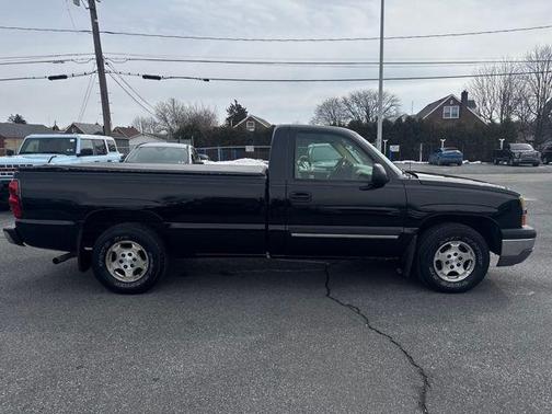 2004 Chevrolet Silverado 1500 LS