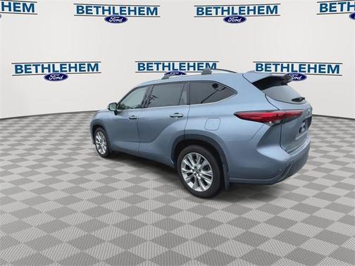 2022 Toyota Highlander Limited