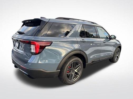 Vapor Blue Metallic 2026 Ford Explorer ST-Line