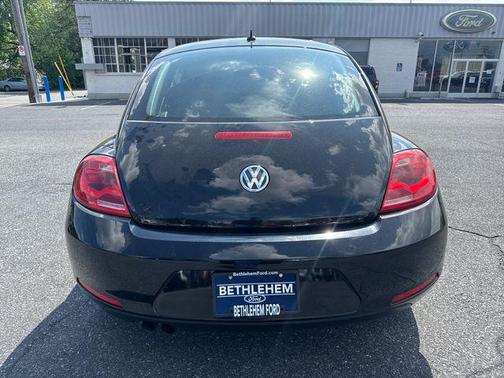 Black 2012 Volkswagen Beetle 2.5L