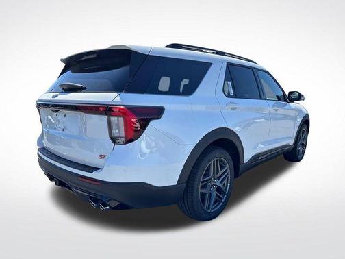Star White Metallic Tri-Coat 2026 Ford Explorer ST