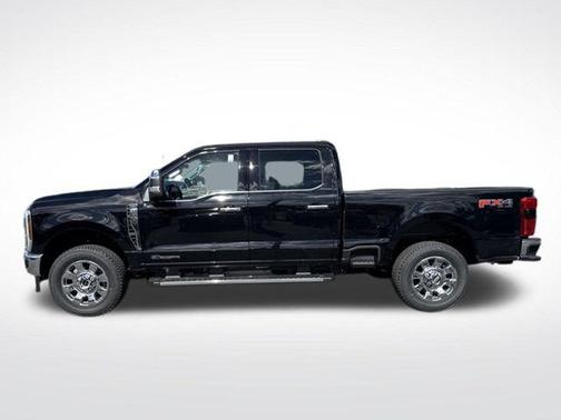 Agate Black Metallic 2026 Ford F-250 Lariat