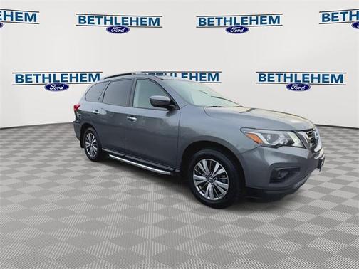 2019 Nissan Pathfinder SL