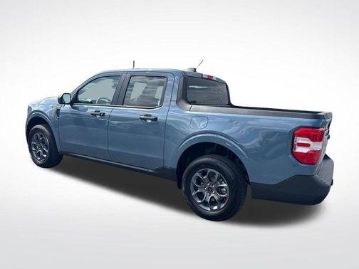Azure Gray Metallic Tri-Coat 2026 Ford Maverick XLT