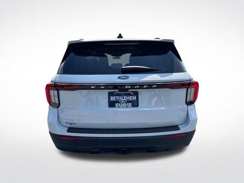 SPACE WHITE METALLIC 2026 Ford Explorer Active
