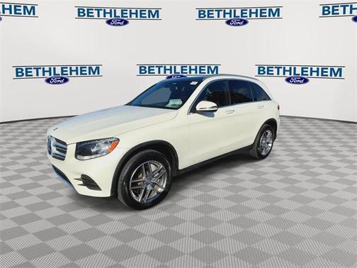2017 Mercedes-Benz GLC 300 4MATIC