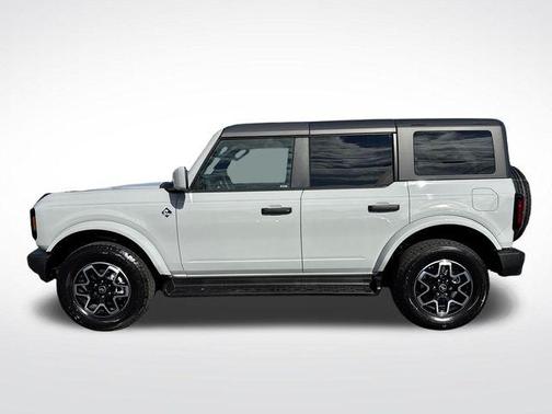 AVALANCHE GRAY 2026 Ford Bronco Outer Banks