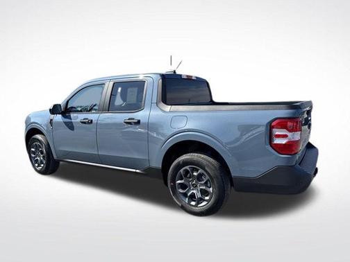 Azure Gray Metallic Tri-Coat 2026 Ford Maverick XLT