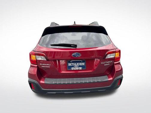Crimson Red Pearl 2018 Subaru Outback 3.6R Limited