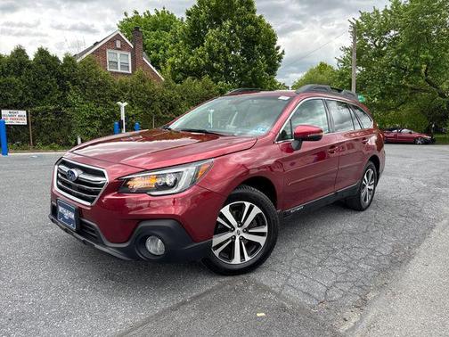 Crimson Red Pearl 2018 Subaru Outback 3.6R Limited