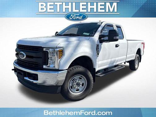 OXFORD WHITE 2019 Ford F-350 XL Truck