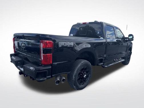 Agate Black Metallic 2026 Ford F-350 Lariat