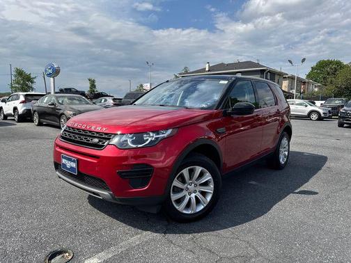 Red 2017 Land Rover Discovery Sport SE